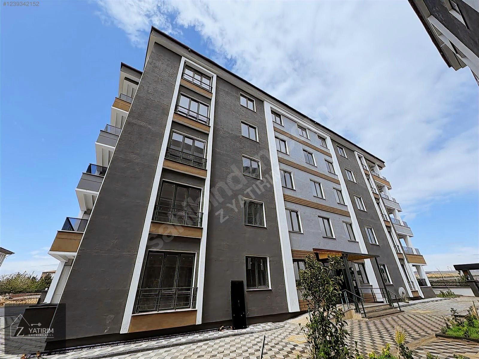 Z YATIRIM'DAN SEMTİN EN LÜKS PROJESİNDE SATILIK LÜKS DAİRE
