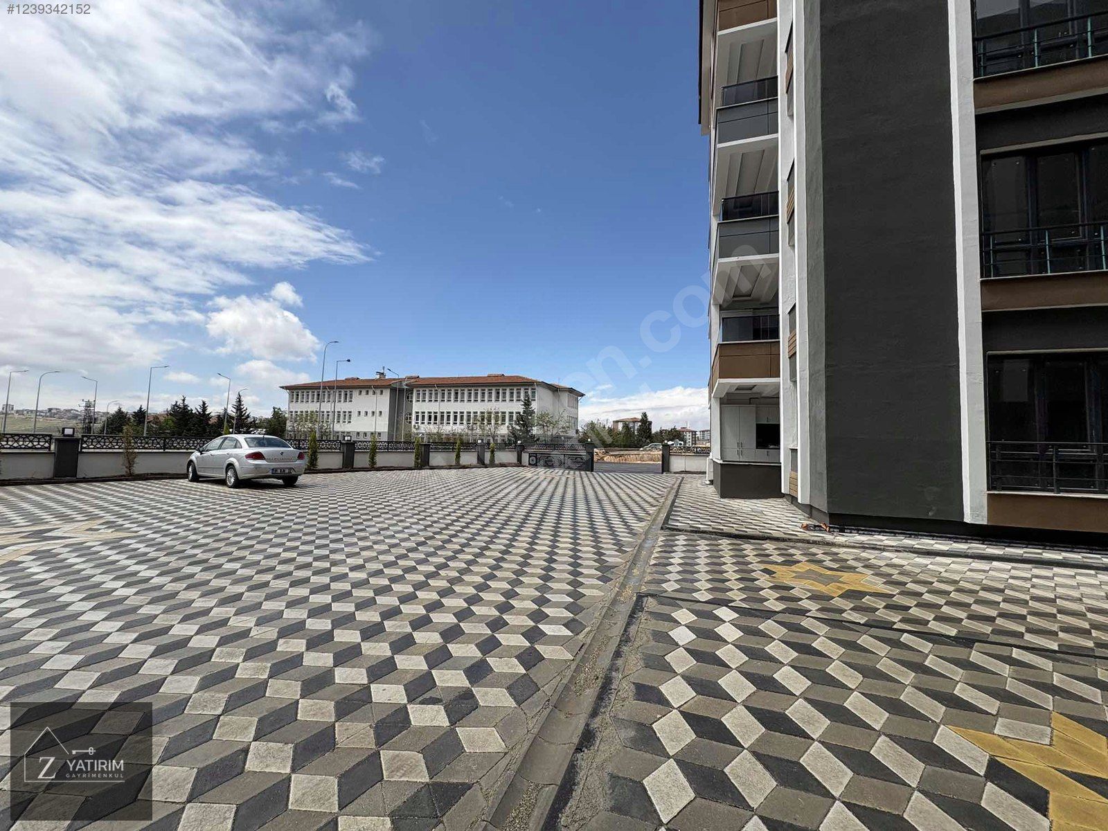 Z YATIRIM'DAN SEMTİN EN LÜKS PROJESİNDE SATILIK LÜKS DAİRE